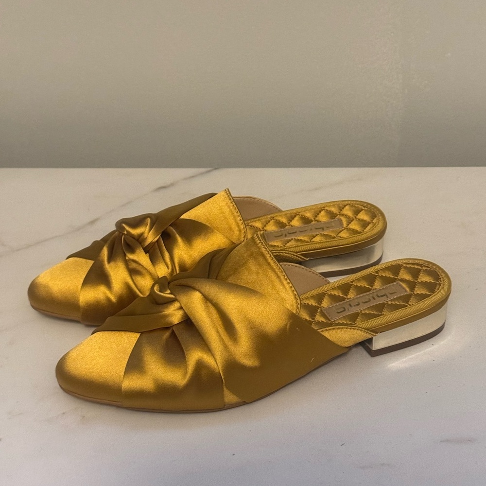 Chicos Gold Satin Knotted Mules - Picture 10 of 11